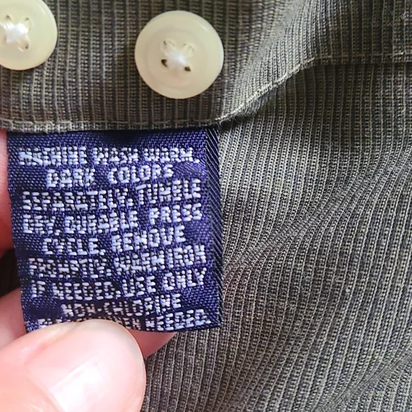 Men's Deess Shirt - Picture 6 of 6